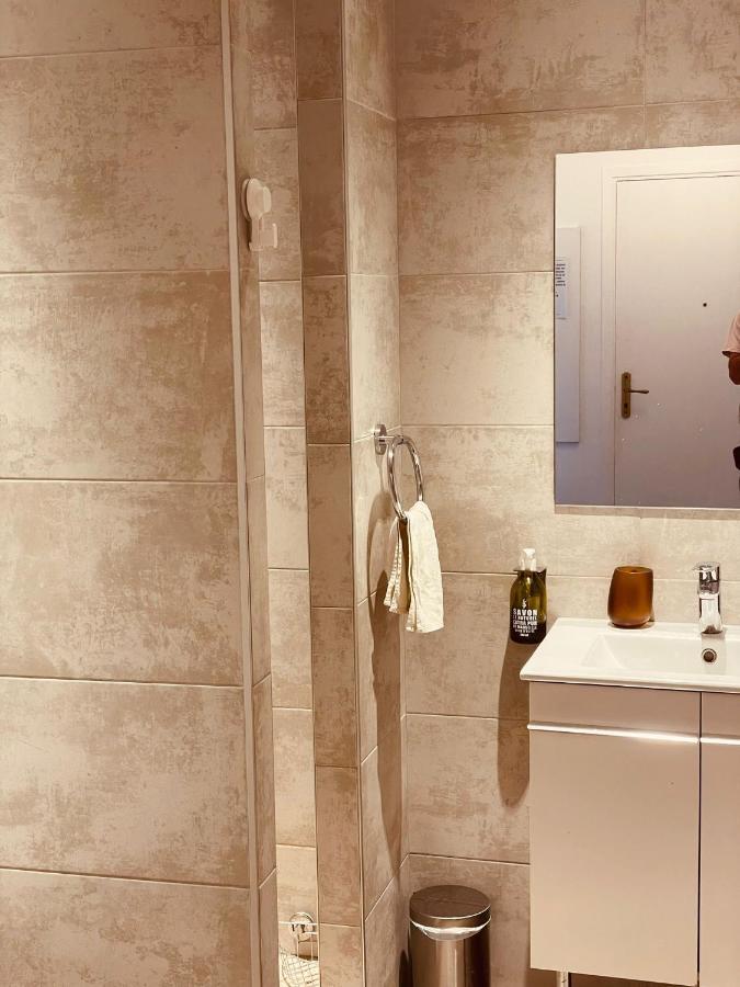 Location Type T2 – – 4 Couchages Marseille